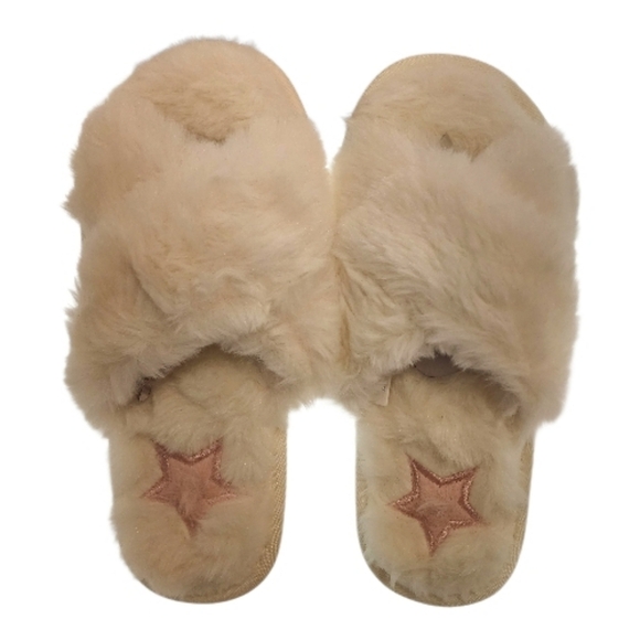 lola Shoes - LOLA Faux Fur Plush Criss Cross Slippers With Pink Embroidered Star, NWT